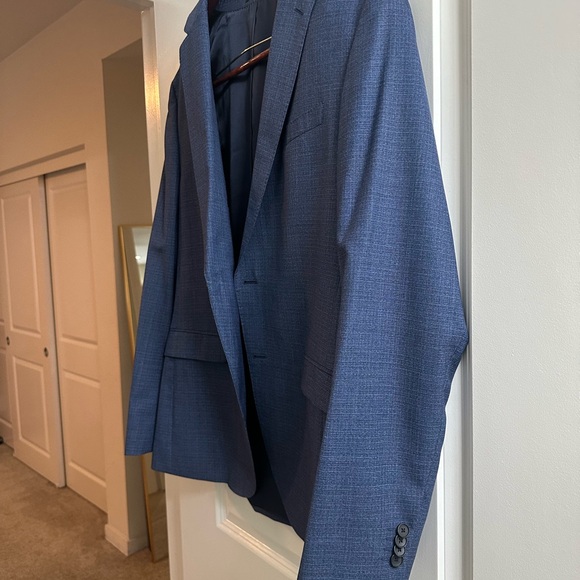 Men’s Hugo Boss Slim fit suit in blue size 44R - Picture 3 of 15